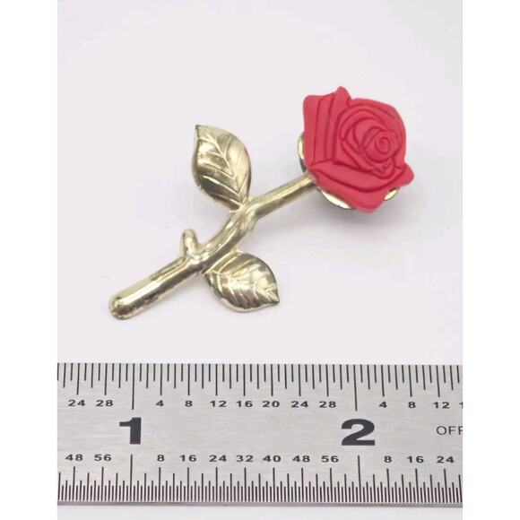Red Rose Flower and Gold Tone Vintage Lapel Pin - Picture 3 of 3